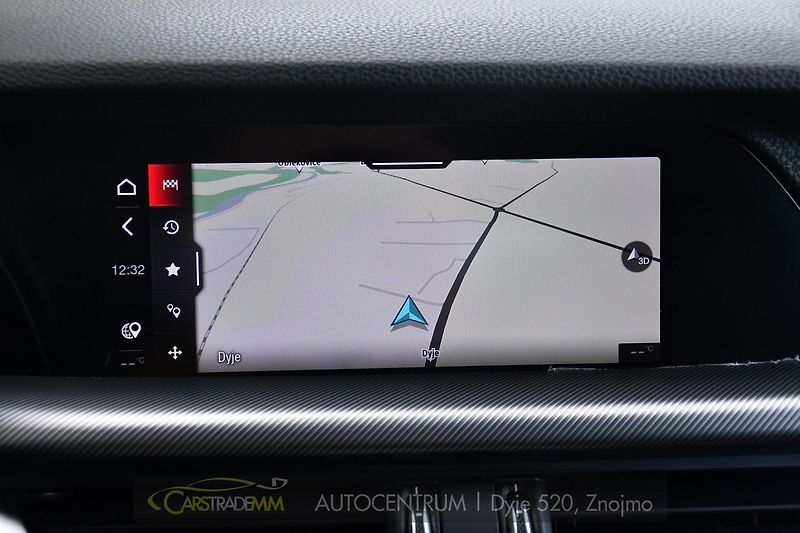 Alfa Romeo Stelvio 2.2 Diesel 16V 154kW Veloce Q4 - fotka 40 z 54