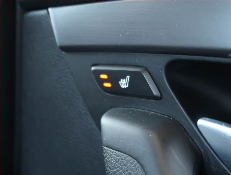 Hyundai i40 (2018) Premium 1.7 CRDi, Automat - fotka 23 z 23