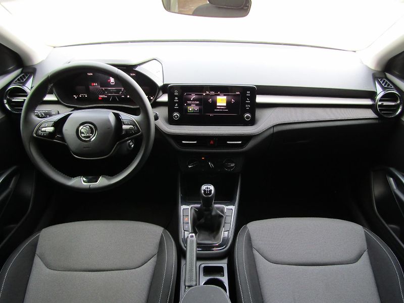 Škoda Fabia IV Selection 1.0 MPI /59 kW - fotka 16 z 30