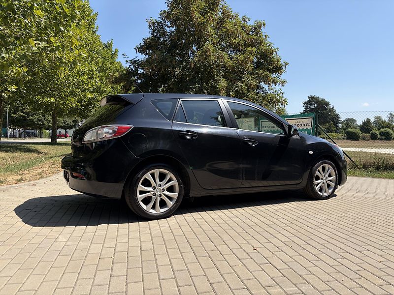 Mazda 3 1.6 90th Anniversary - fotka 10 z 27