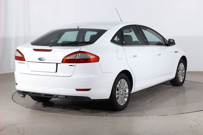 Ford Mondeo (2009) 1.8 TDCi, servisované - fotka 5 z 19