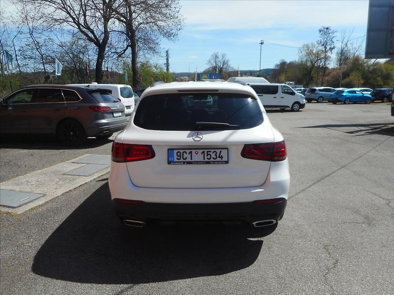 Mercedes-Benz GLC 2,0 220 D 4MATIC - fotka 6 z 28