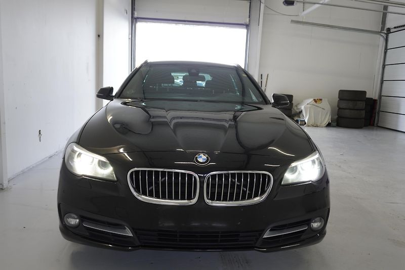 BMW Řada 5 520D 140kW AUTOMAT - fotka 2 z 31