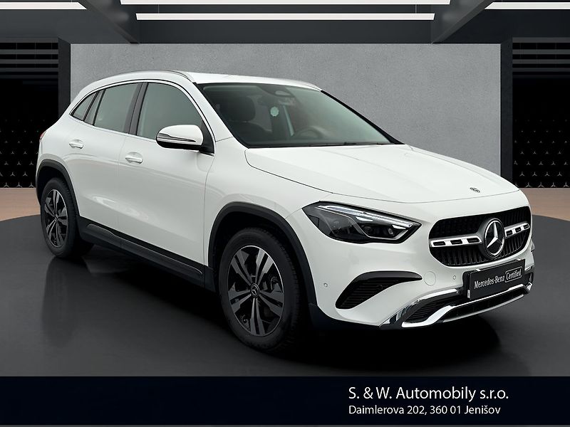 Mercedes-Benz GLA 180 d - fotka 3 z 30