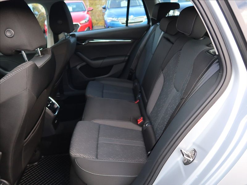 Škoda Octavia 2,0 TDi,Style,1majČR,Serv.,DPH - fotka 18 z 27