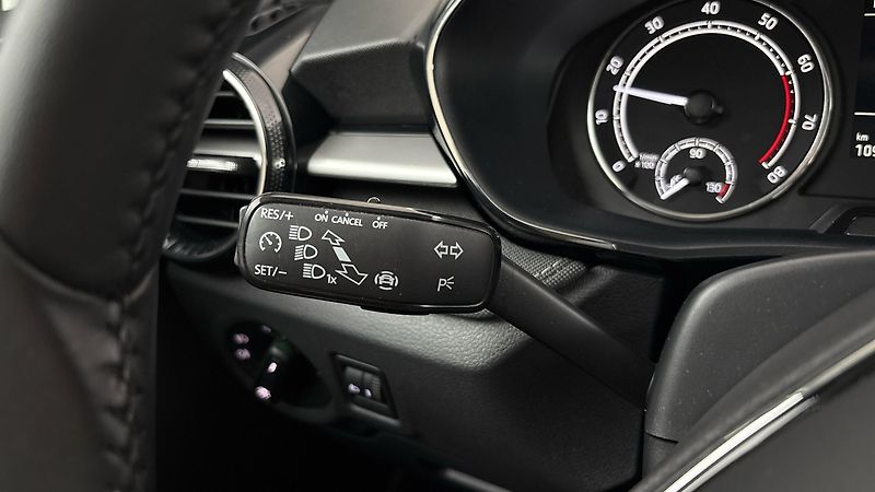 Škoda Fabia 1.0 TSI Style - fotka 14 z 23