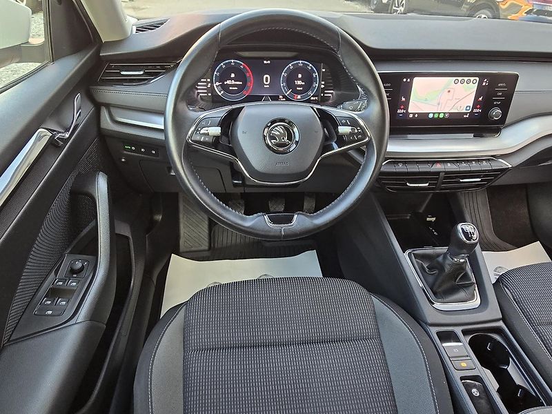Škoda Octavia 85kW 1.Maj. ČR LED NAVI - fotka 9 z 44