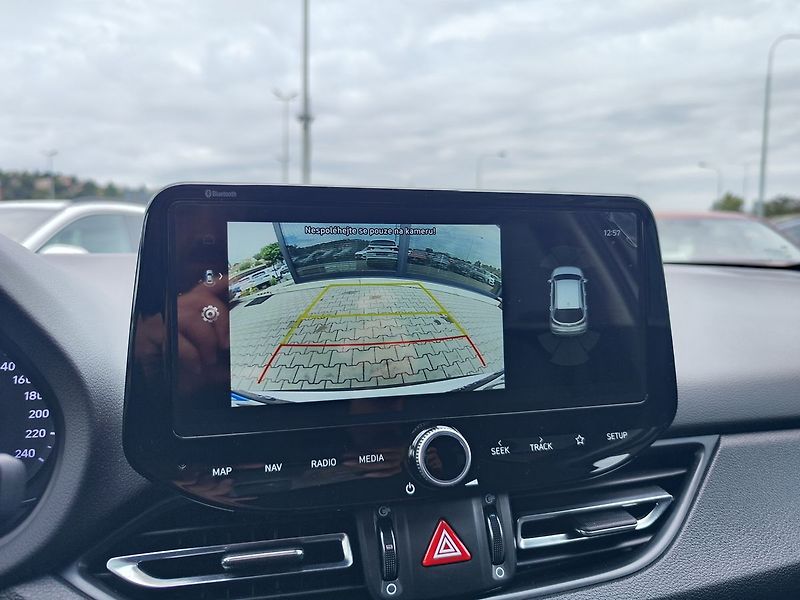 Hyundai i30 1.5 T-GDI/117kW Smart Navi - fotka 20 z 34