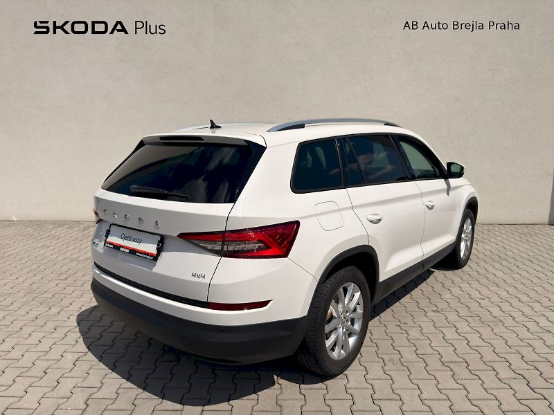 Škoda Kodiaq (2018) Ambition 2,0 TDI 110 kW 6-stup - fotka 2 z 30