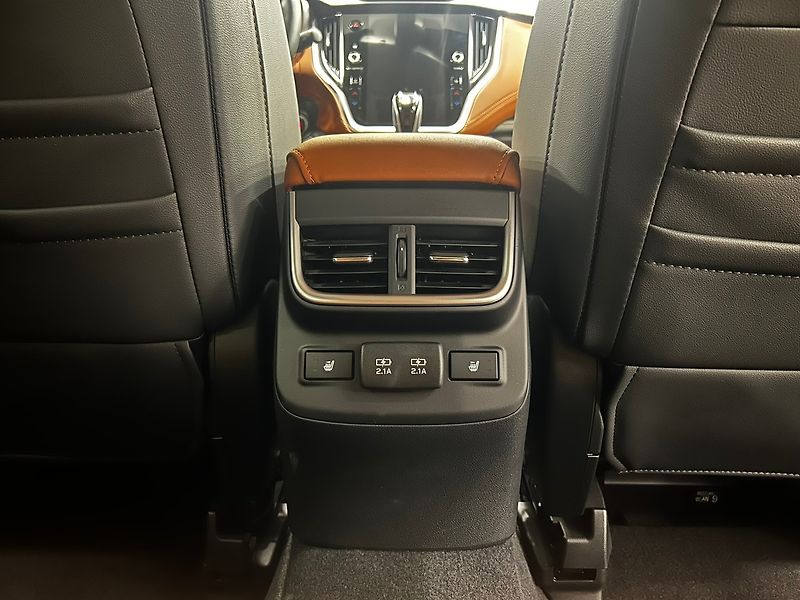 Subaru Outback (2022) 2.5 TOURING 2022 | Záruka - fotka 25 z 44