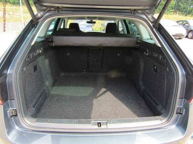 Škoda Superb (2016) 1.6TDI, servis.kniha - fotka 7 z 20