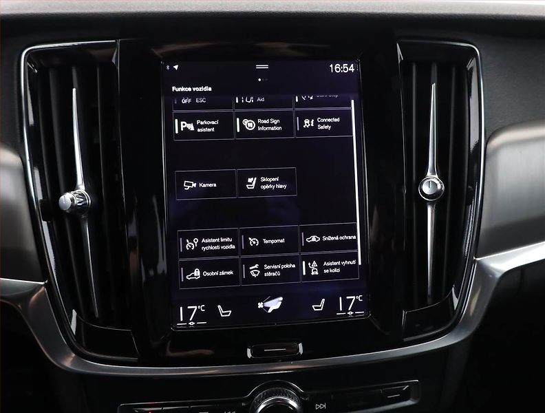 Volvo V90 (2017) D4, Automat, Serv.kniha, Kůže - fotka 13 z 19