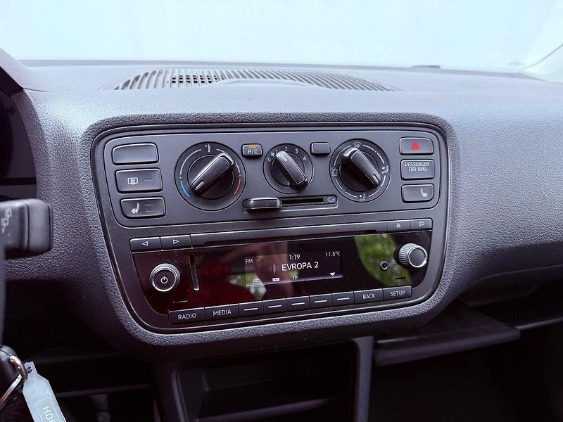 Škoda Citigo 1.0 MPi Cool Edition, Serviska - fotka 16 z 20