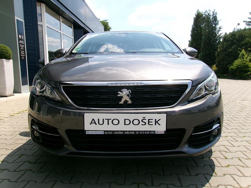 Peugeot 308 (2020) SW - fotka 2 z 25