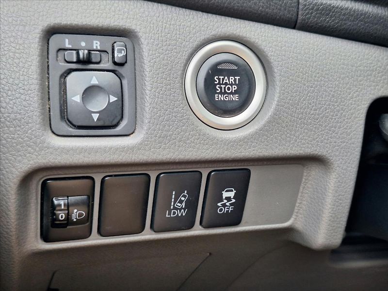 Mitsubishi L200 2,4 DI-D  Diamant Ed. rozšířen - fotka 11 z 20