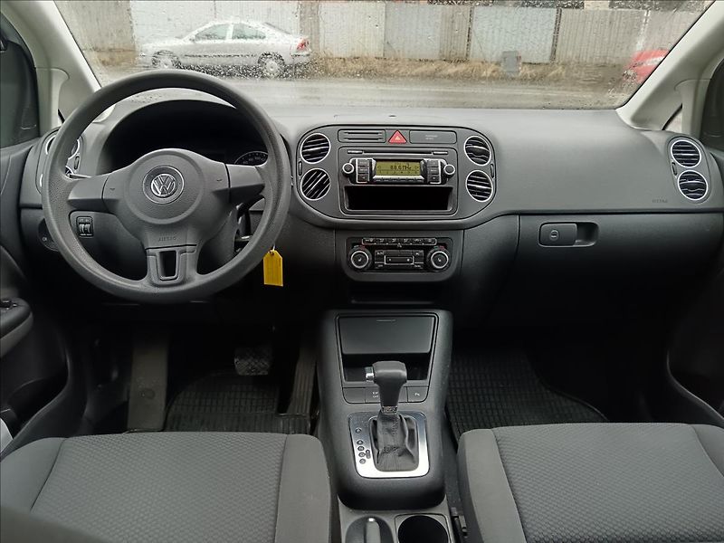 Volkswagen Golf Plus 2,0 TDi CR DSG  Trendline - fotka 18 z 24