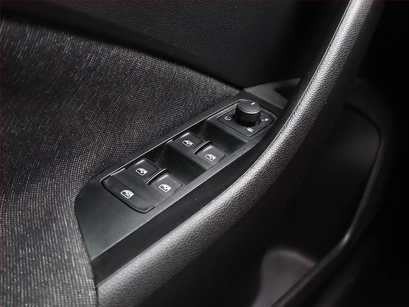 Škoda Kamiq (2023) Style 1.0 TSI - fotka 17 z 17
