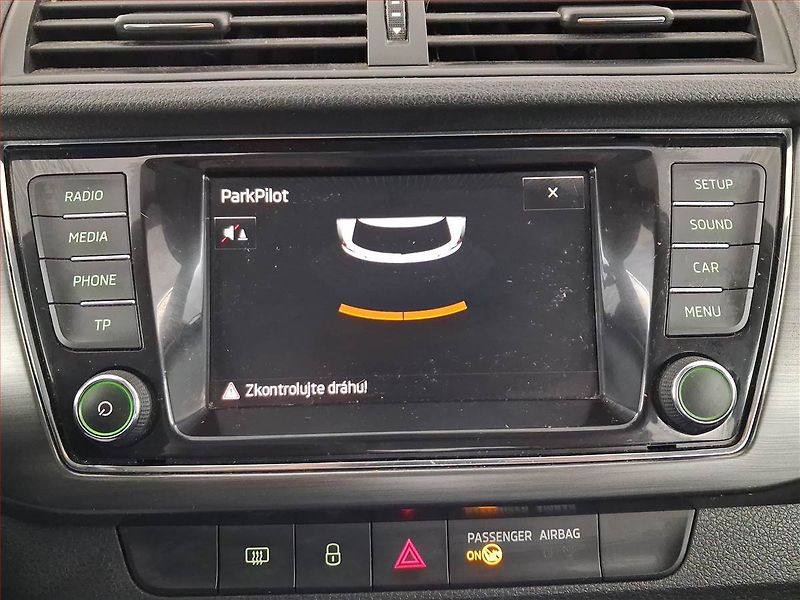 Škoda Fabia (2016) 1.2 TSI, Park. senzory - fotka 16 z 16