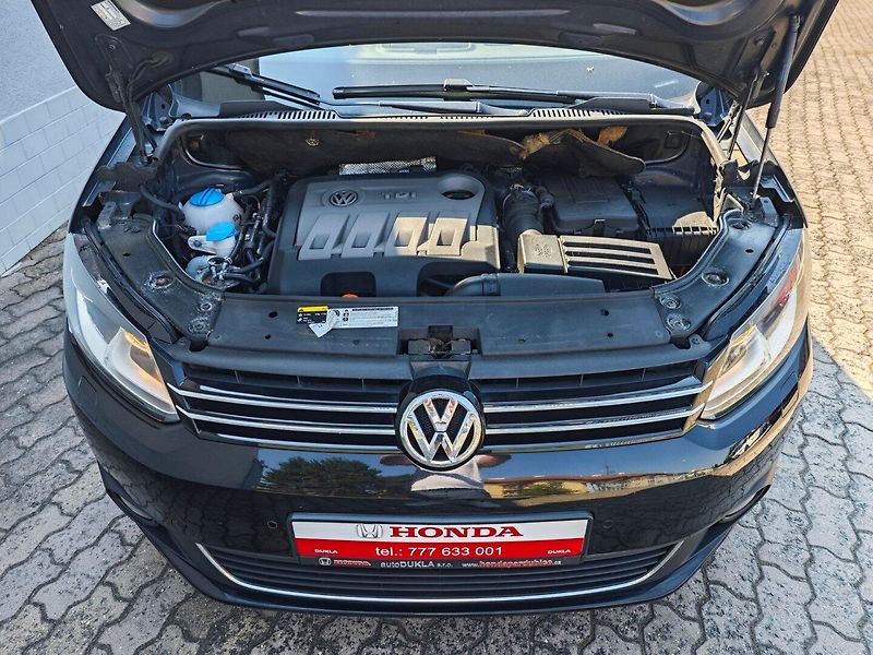 Volkswagen Touran (2013) 2.0 TDi Life 7 Míst Panorama - fotka 8 z 43