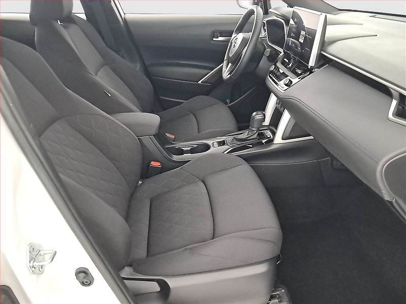 Toyota Corolla Cross (2024) 2.0 Hybrid AWD - fotka 9 z 19