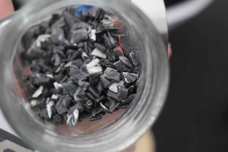 Nárazník vyrobený z recyklovaných nárazníků již podstupuje nárazové testy
