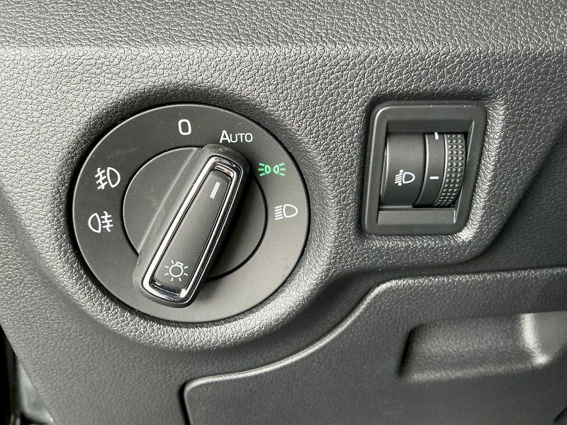 Škoda Scala (2024) 1.0 TSI DSG Top Selection - fotka 29 z 32