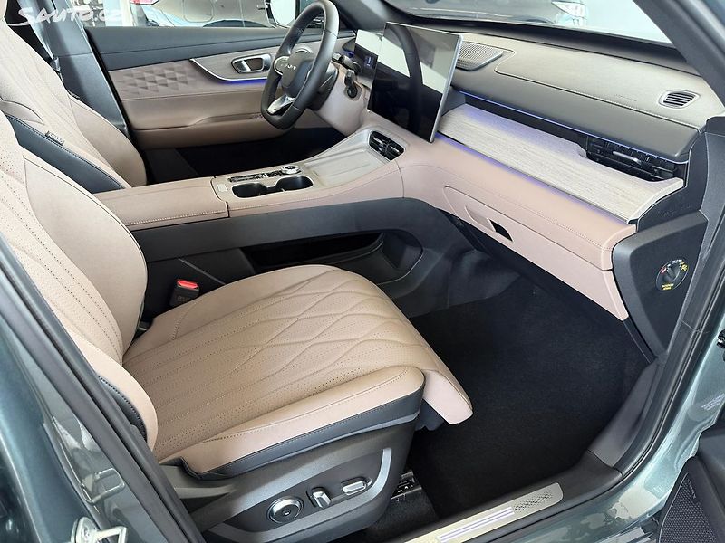 Chery Tiggo 8 (2026) UNIQUE PANORAMA 7MÍST - fotka 29 z 32