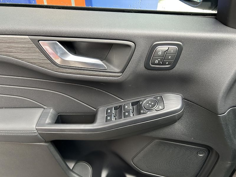 Ford Kuga 2.5 Hybrid HEV 134kW Active X - fotka 19 z 41
