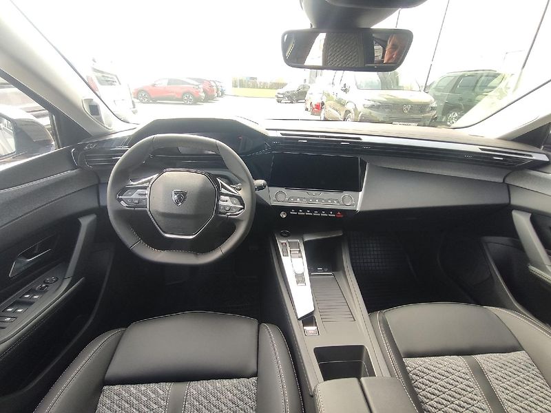 Peugeot 308 (2026) SW ALLURE  1.5 HDI rezervace - fotka 2 z 31