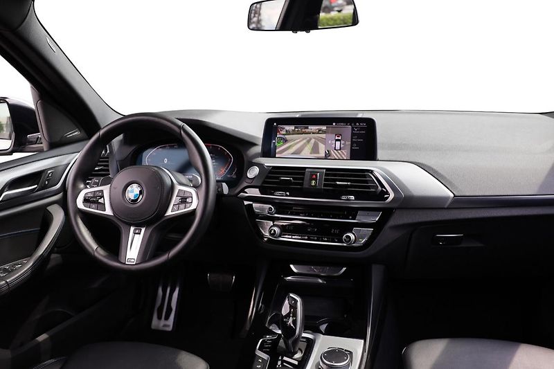 BMW X3 xDrive20d - fotka 12 z 14