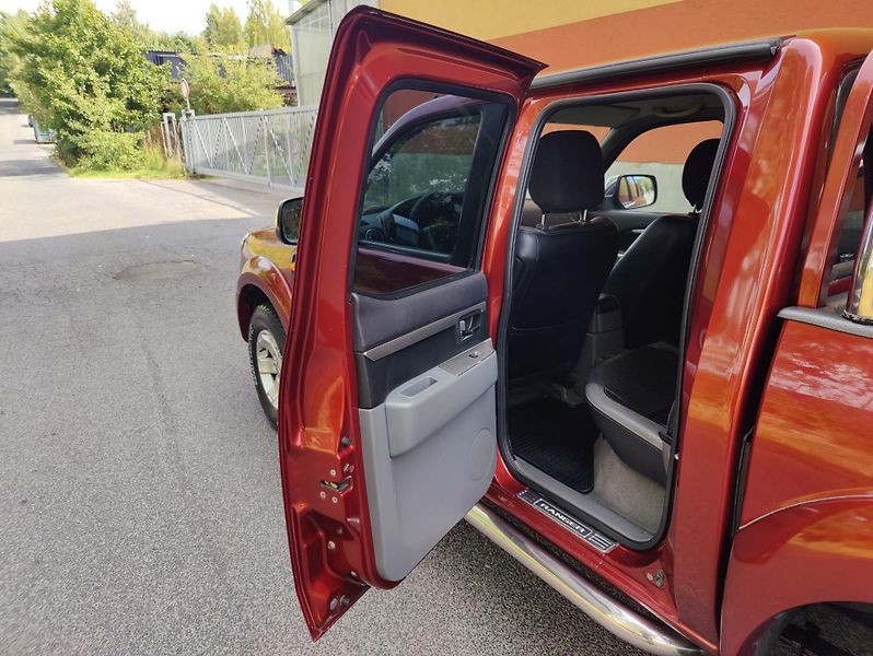 Ford Ranger 3,0 TDCi 4WD / automat / - fotka 12 z 29