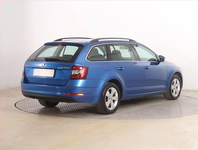 Škoda Octavia (2017) Style 1.6 TDI, Tempomat - fotka 5 z 18