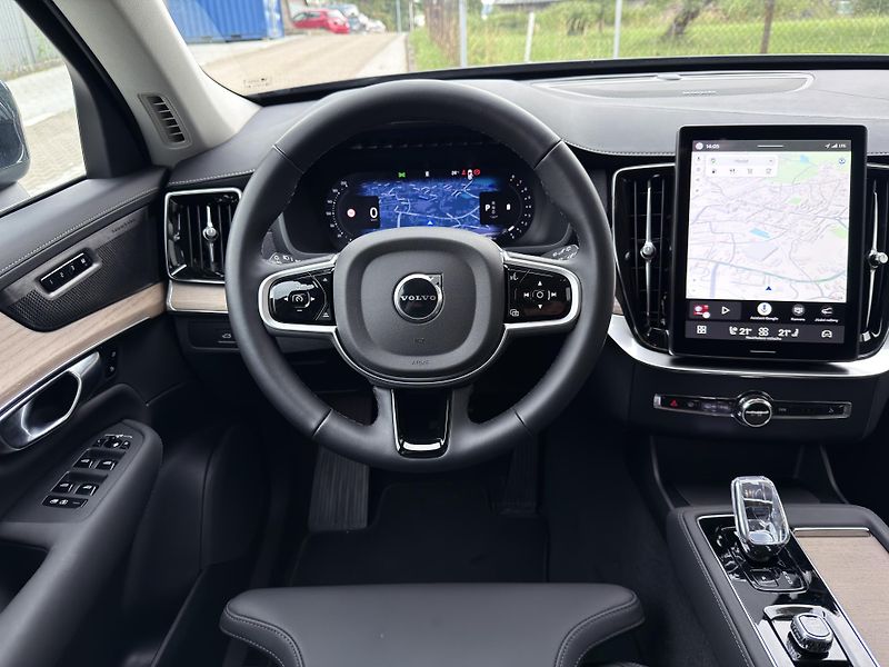 Volvo XC90 B5 AWD PLUS BRIGHT // +kola  - fotka 22 z 50