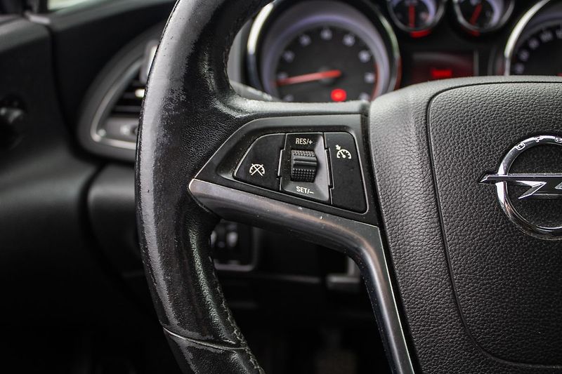Opel Astra - fotka 13 z 22