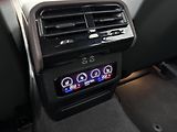 BMW Řada 5 520d xDrive M-Sport PRO - náhled 32