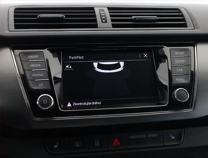 Škoda Fabia (2018) Style 1.0 TSI, Tempomat - fotka 14 z 19