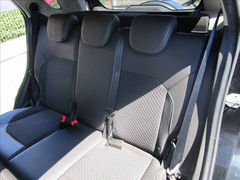 Ford EcoSport 1.5TDCi aut. Klima - fotka 27 z 38