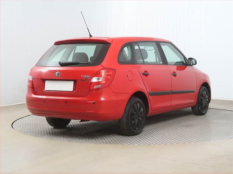 Škoda Fabia (2008) 1.2 12V, po STK, pěkný stav - fotka 5 z 13