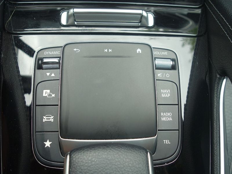 Mercedes-Benz GLE (2021) 400d*4M*AMG*PAN*WEBASTO*TOP*CZ - fotka 20 z 50