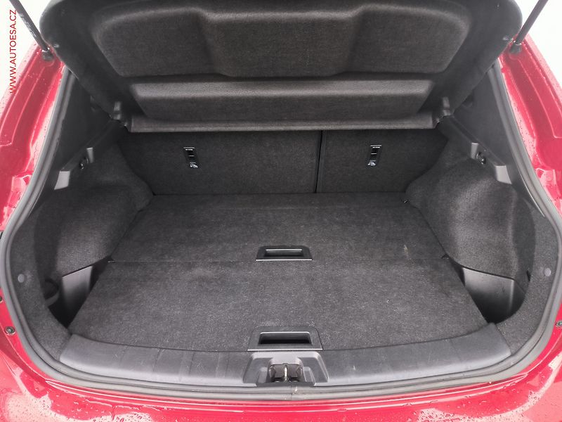 Nissan Qashqai (2015) 1.6 DiG-T, ČR, Acenta, navi - fotka 7 z 19