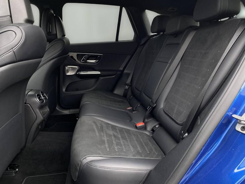 Mercedes-Benz GLC (2024) 300 de 4MATIC - fotka 11 z 29