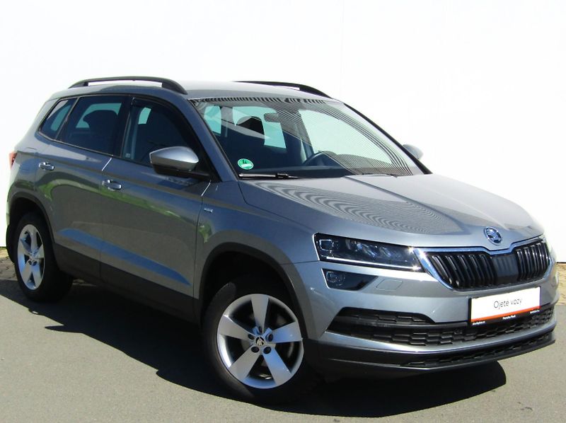 Škoda Karoq AmbitionPlus Drive 125let 1.6 - fotka 8 z 29