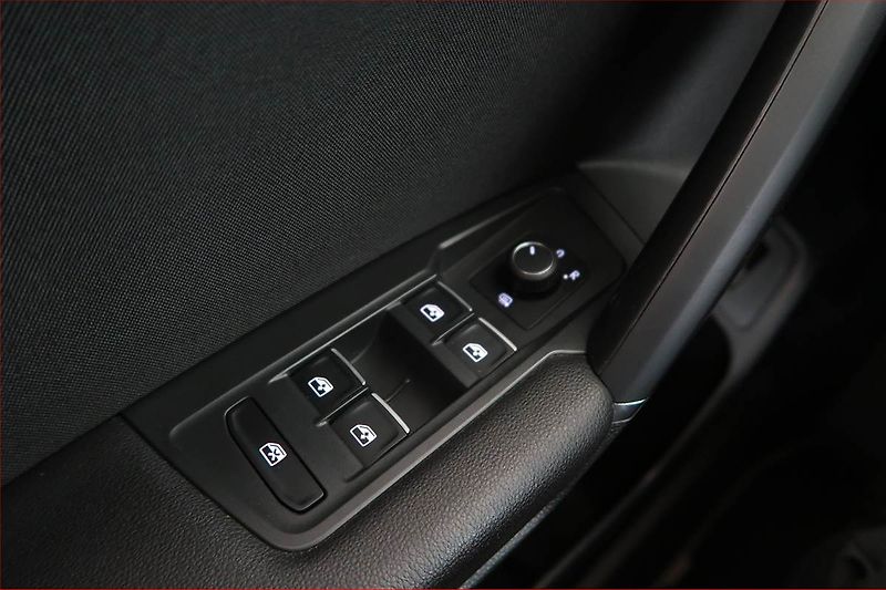 Volkswagen Tiguan Allspace (2019) Comfortline 2.0 TSI - fotka 17 z 19