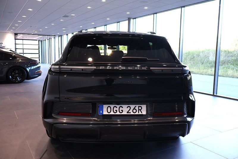 Porsche Cayenne Electric Pano HuD Venti HD-Mat - fotka 7 z 22