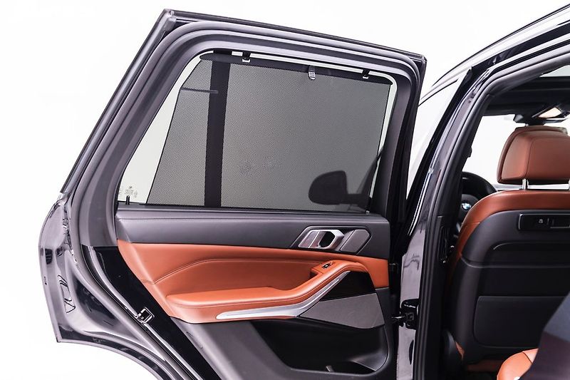 BMW X5 xDrive30d*servis*plná výbava - fotka 31 z 47