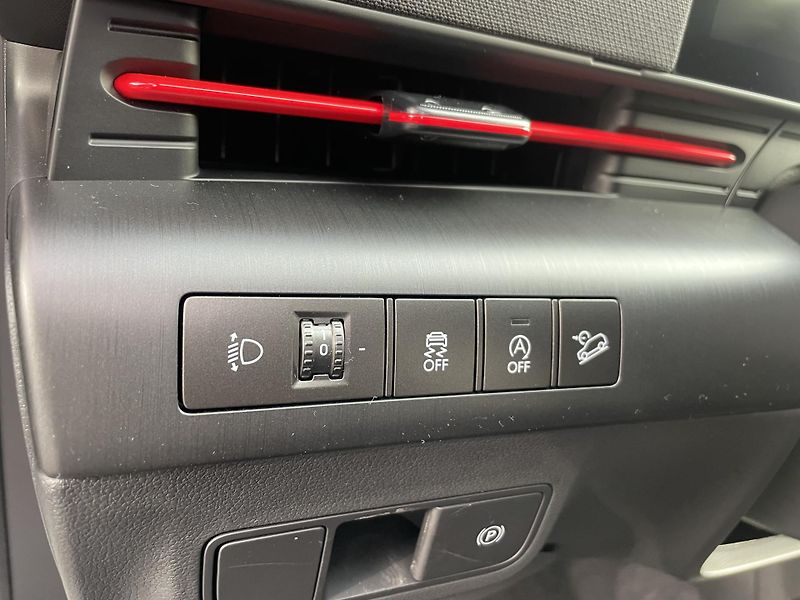Hyundai Kona 26 1,6 T-GDI 2WD DCT N LINE - fotka 14 z 30