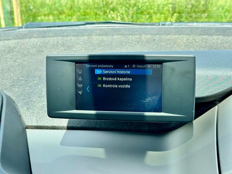 BMW i3 (2022) 120Ah, SoH 90% - fotka 15 z 18
