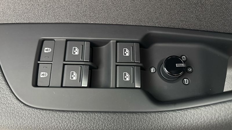 Audi A6 2.0 45TFSI S Tronic Avant - fotka 21 z 25