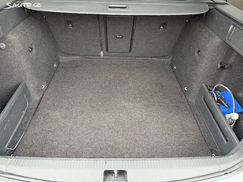 Škoda Octavia 1.6 TDi DSG - fotka 31 z 32