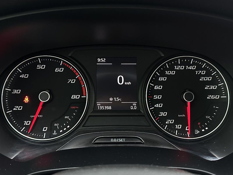Seat Leon 1.4TSi FR Combi 122PS Sunset F - fotka 20 z 39